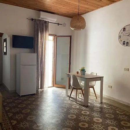 アパート La Casetta Del Sole 2