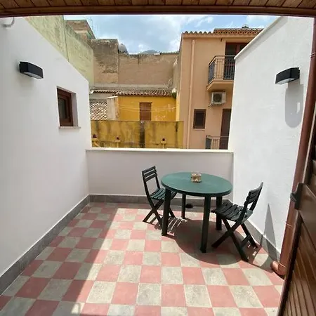 アパート La Casetta Del Sole 2 *